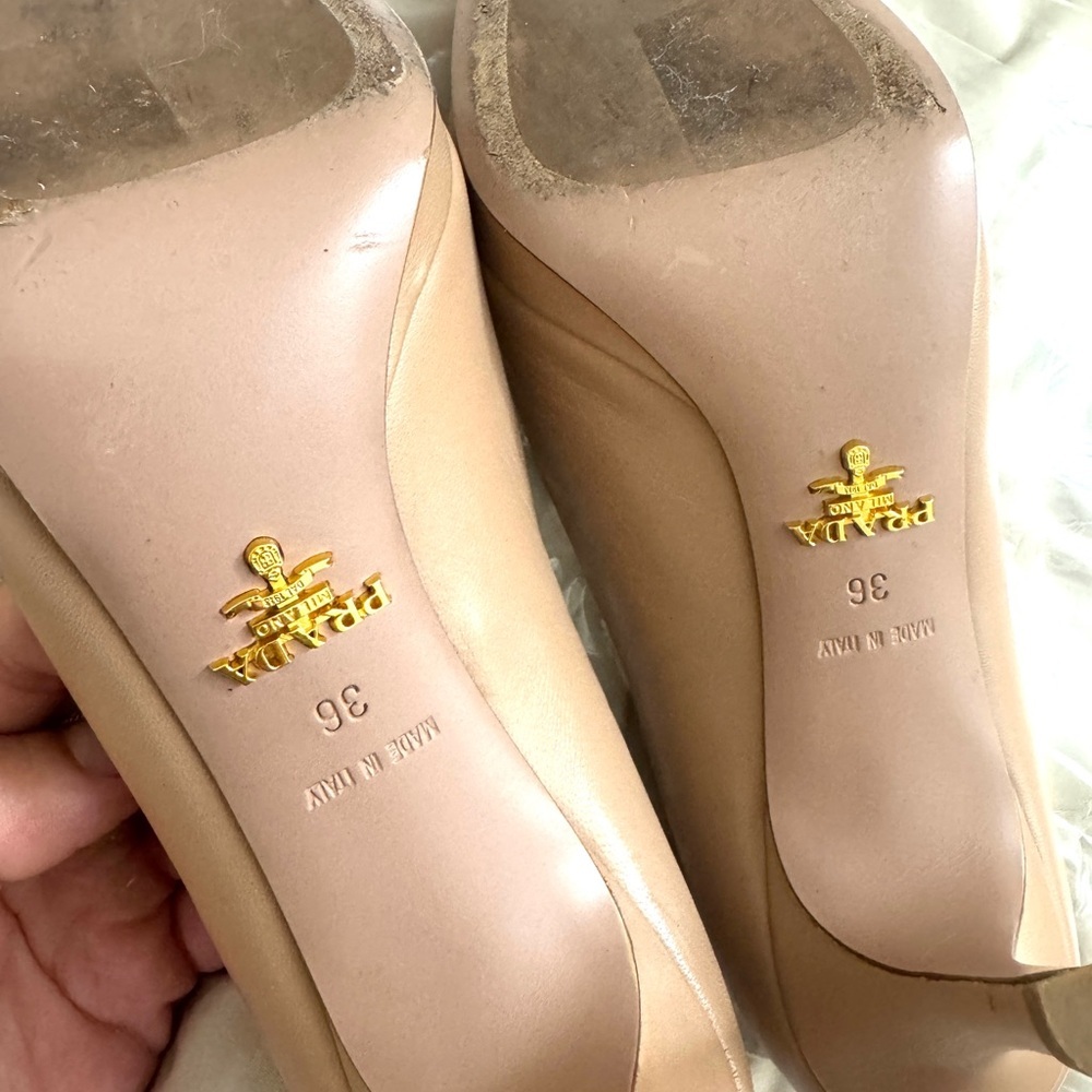 Prada Tan Classic Pointed-Toe Heels - Picture 3 of 3